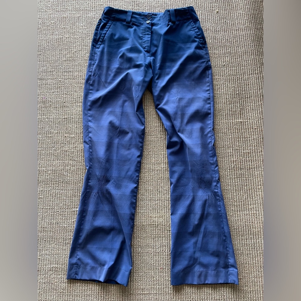 Nike Golf blue pants size 10; Pockets.